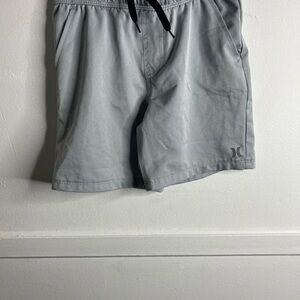 Hurley Light Gray Casual Shorts size 6/7 use still good condition